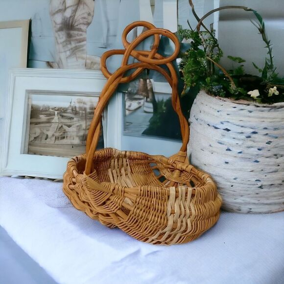 Vintage Buttocks Basket Twisted Willow Handle Eye Of God Handwoven Farmhouse - Picture 12 of 16